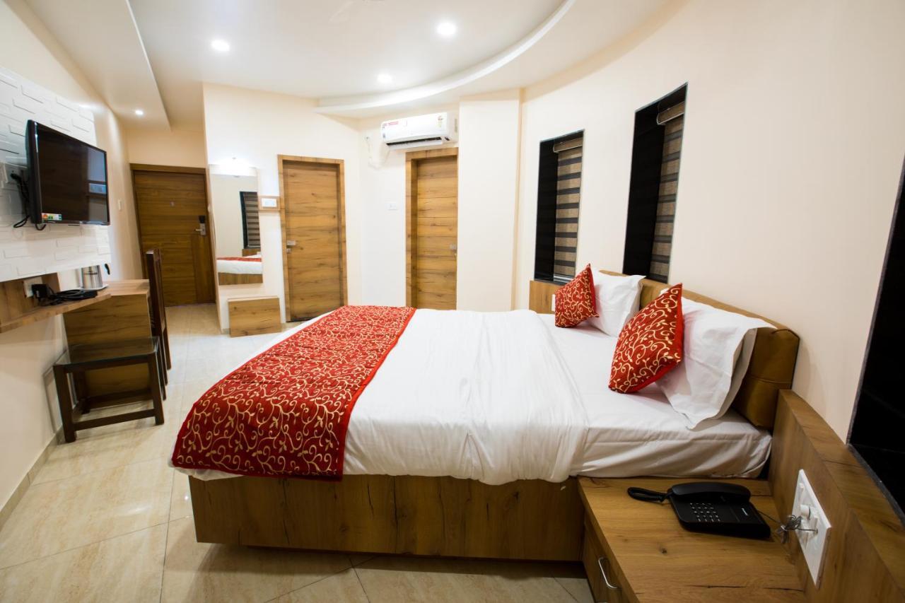 Hotel Balaji Palace Porbandar Exterior photo